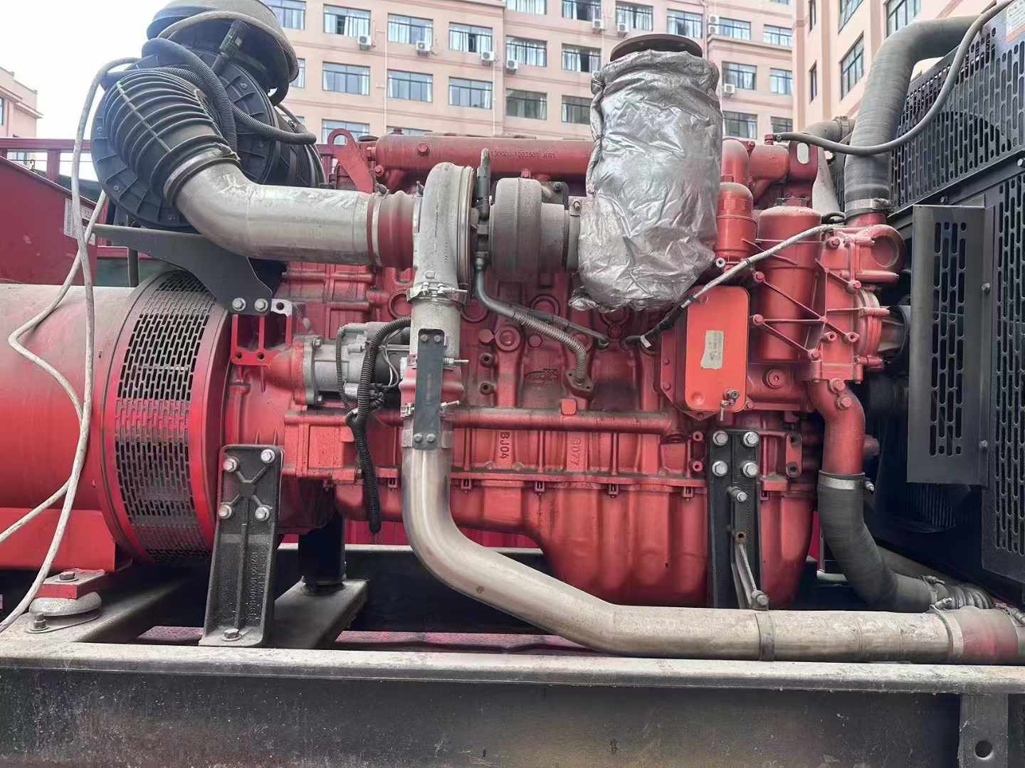 运河如何选择适合 600kW 柴油发电机组的过载保护器？