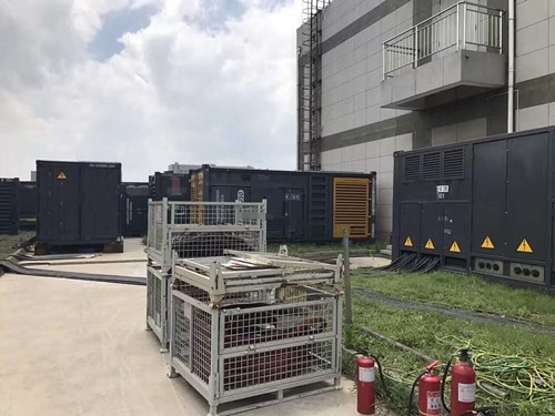 运河除了定期检查，还有哪些方法可以及时发现接触式转速表探头的磨损？